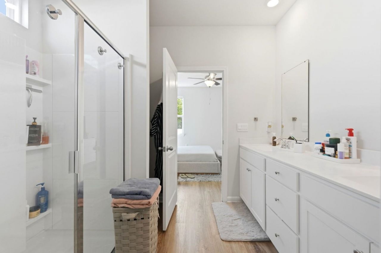 1226 Sennema Circle Photo 17