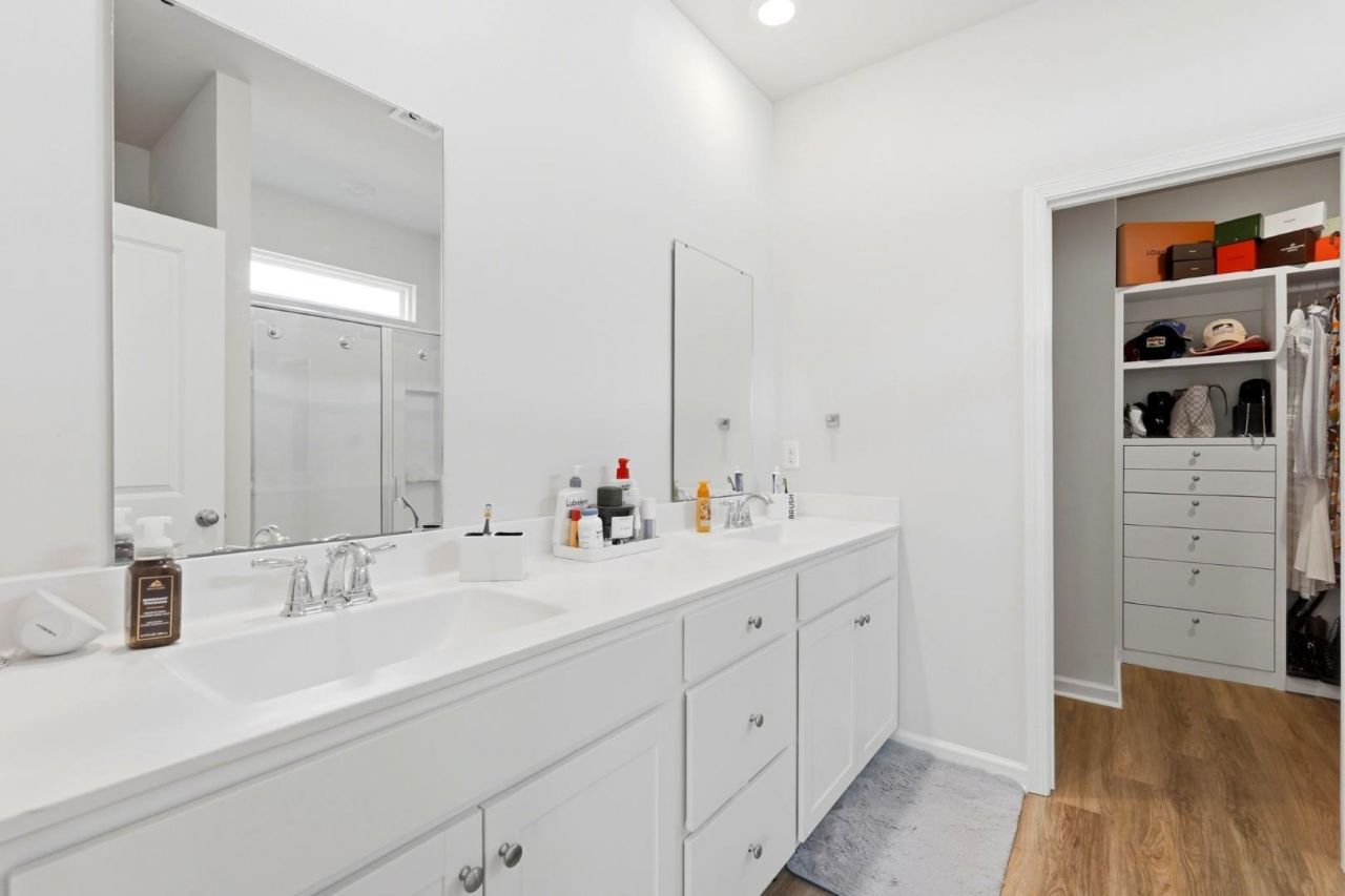 1226 Sennema Circle Photo 18