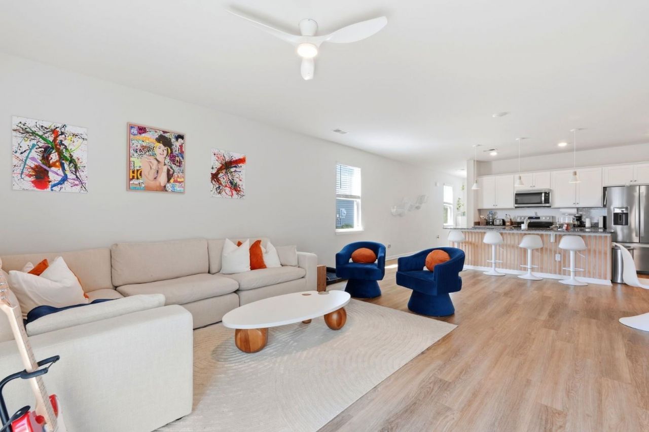 1226 Sennema Circle Photo 6