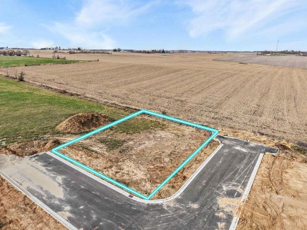 71 S 8th Street, Evansville, WI 53536