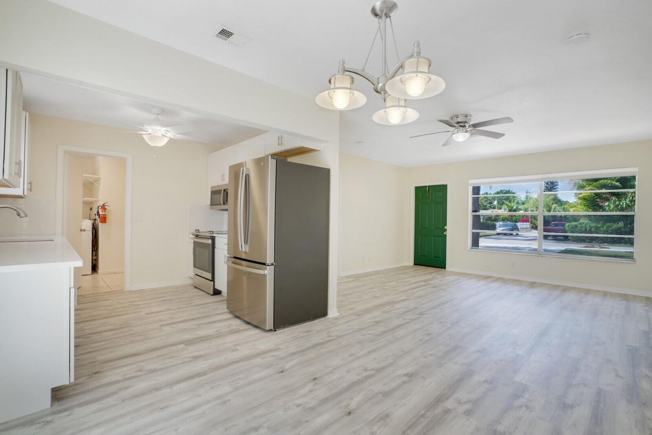 3800 Calvin Avenue, West Palm Beach, FL 33407 Photo