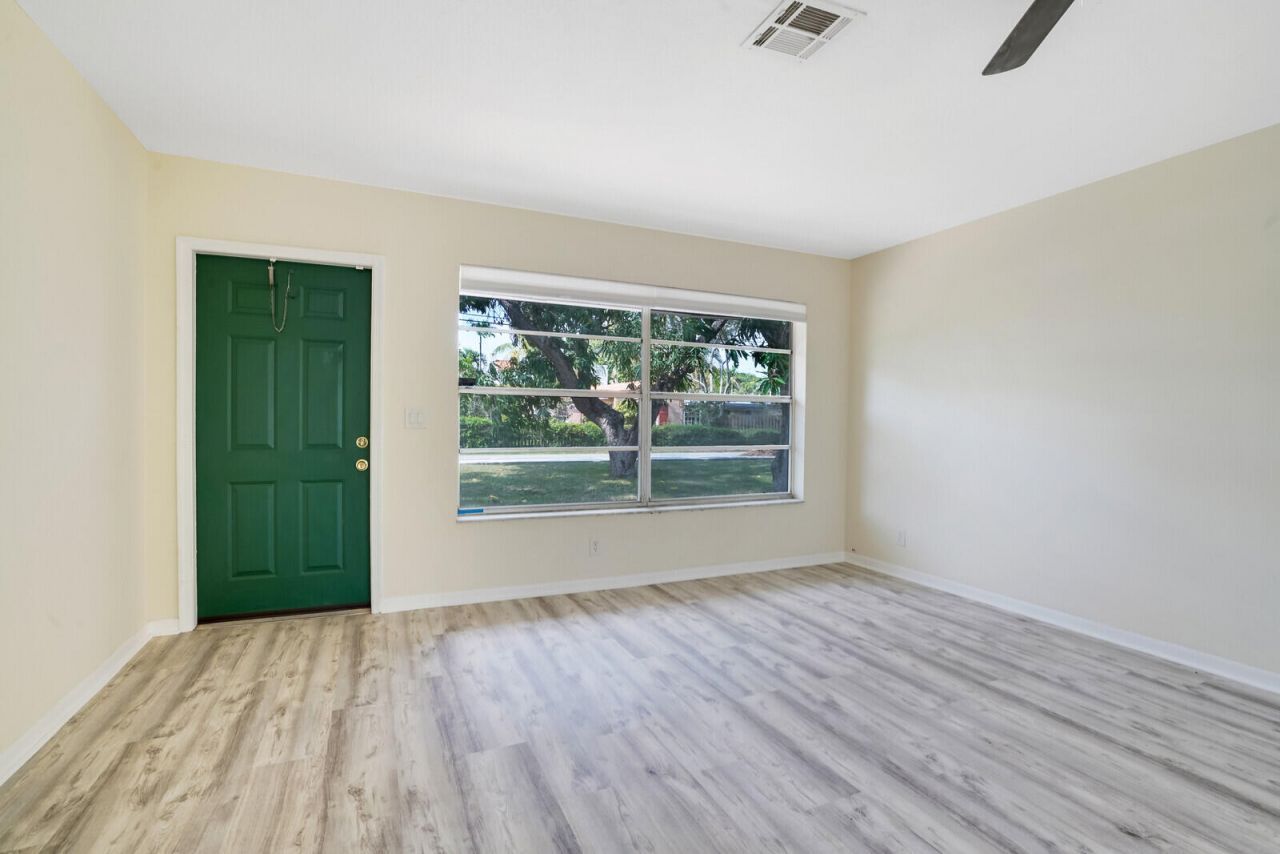 3800 Calvin Avenue, West Palm Beach, FL 33407 Photo