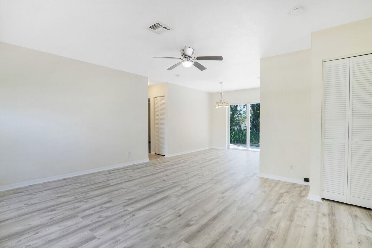 3800 Calvin Avenue, West Palm Beach, FL 33407 Photo