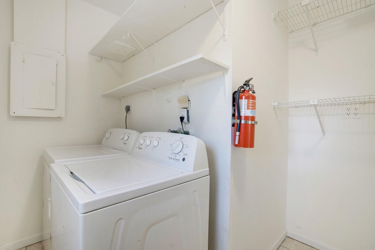 3800 Calvin Avenue, West Palm Beach, FL 33407 Photo