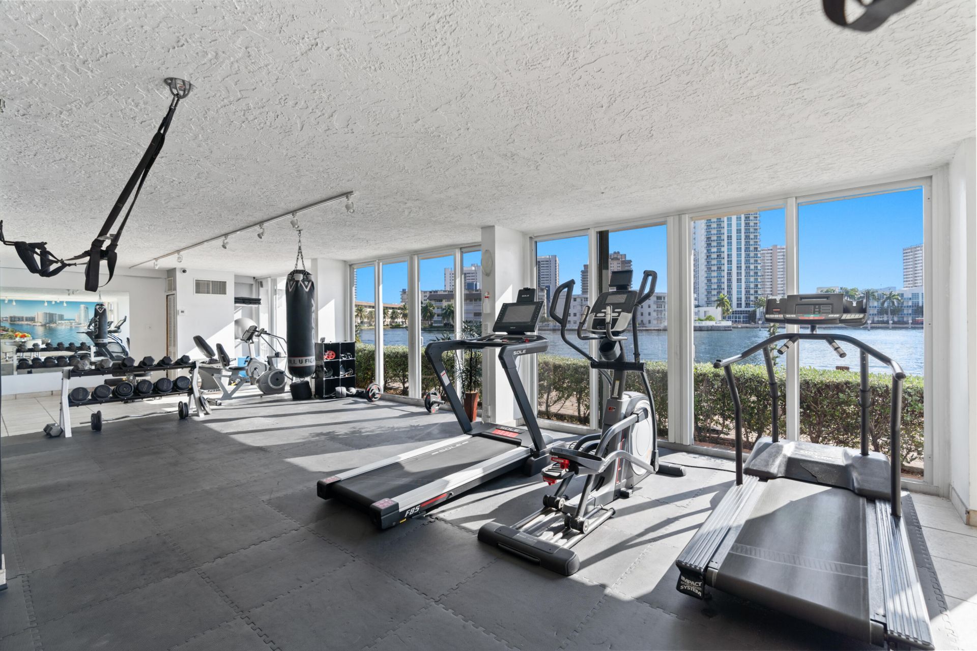 121 Golden Isles Drive, Unit Ph1, Hallandale Beach, FL 33009 Photo
