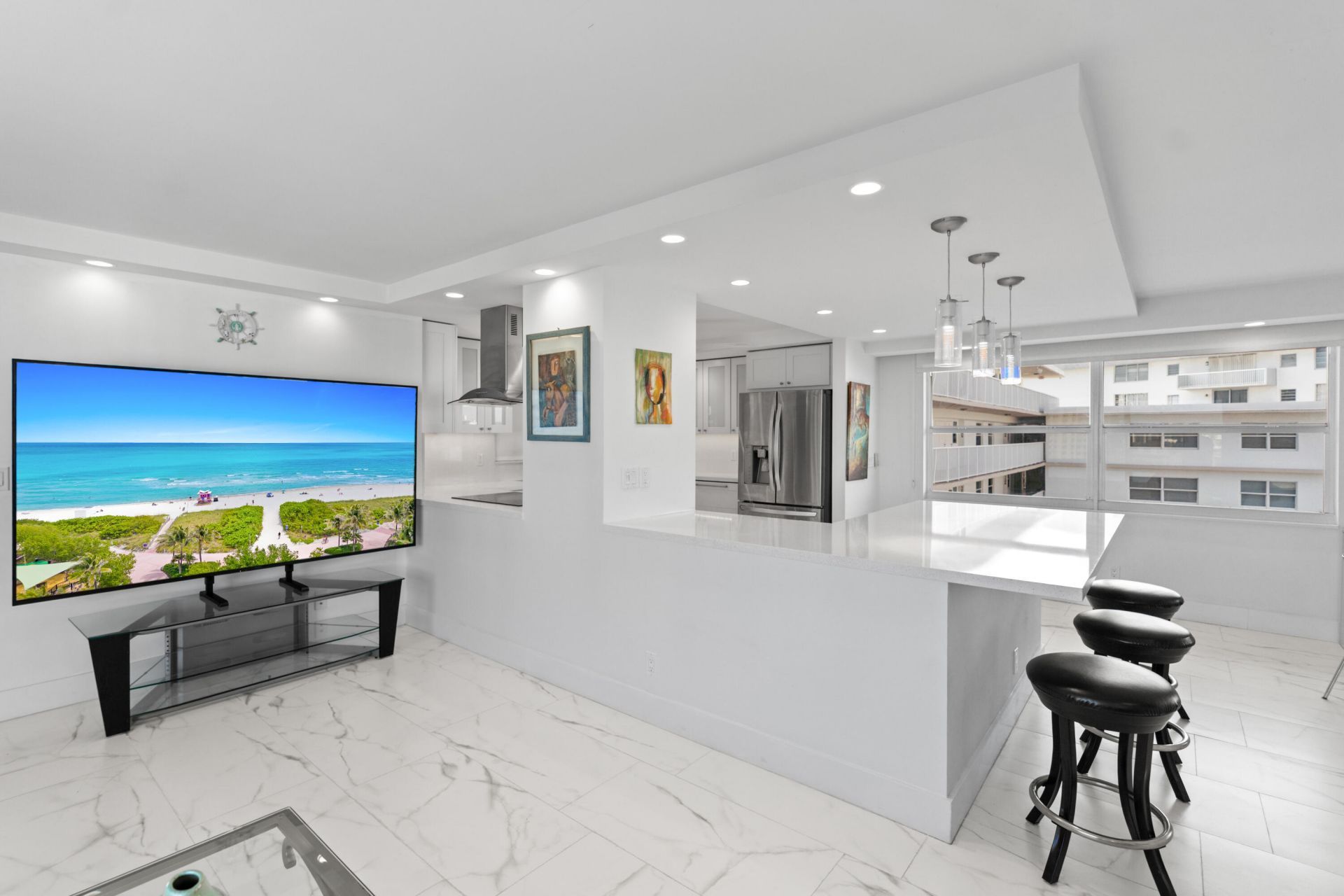 121 Golden Isles Drive, Unit Ph1, Hallandale Beach, FL 33009 Photo