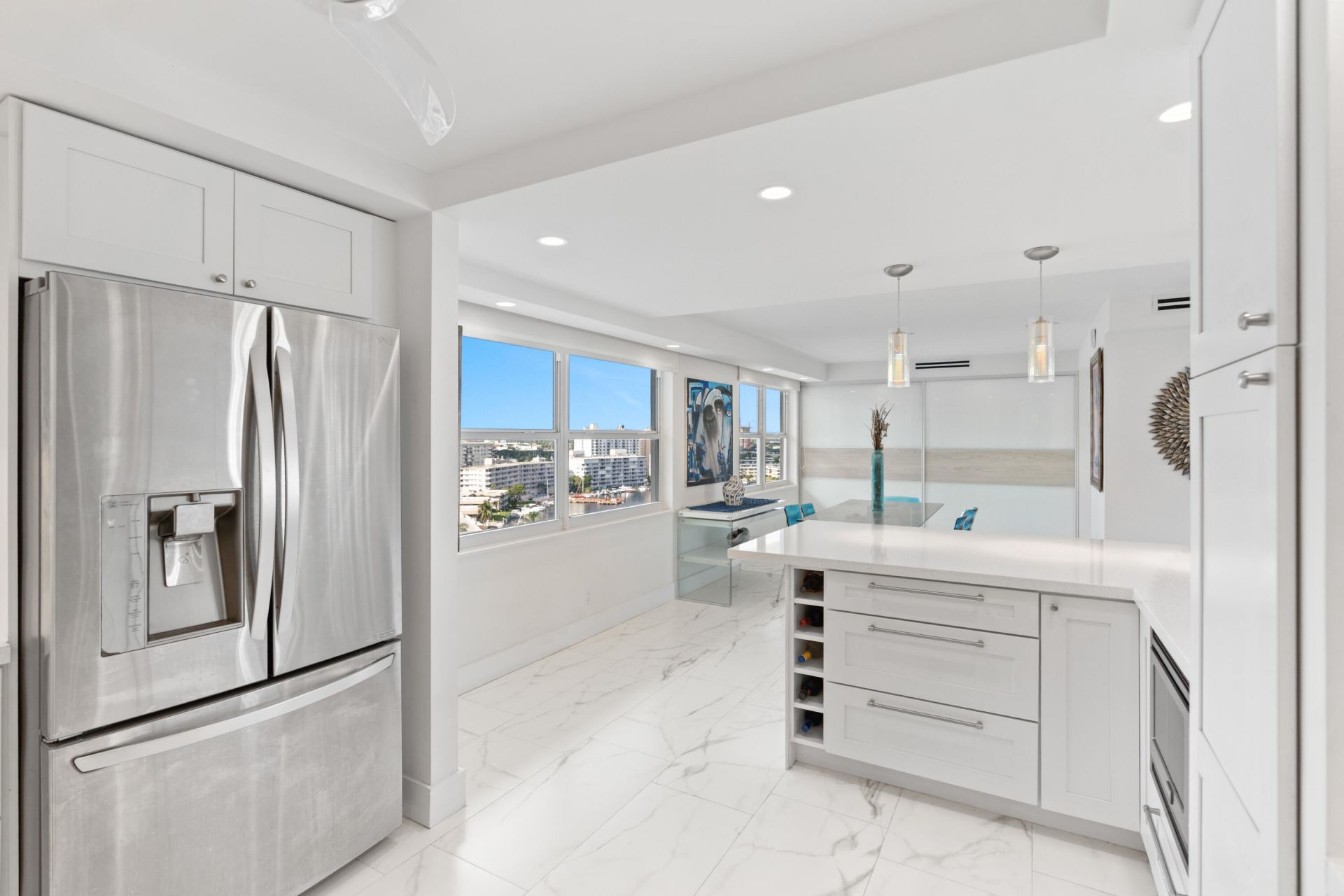 121 Golden Isles Drive, Unit Ph1, Hallandale Beach, FL 33009 Photo