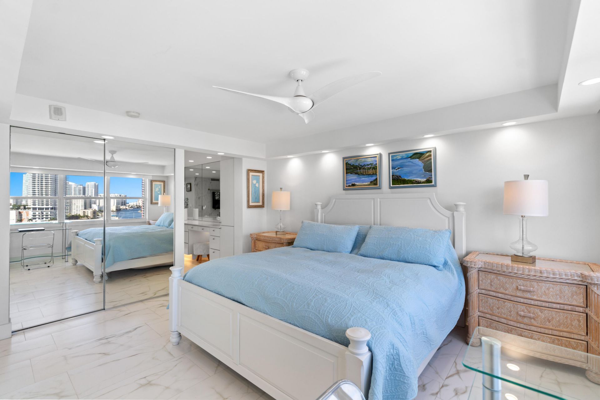 121 Golden Isles Drive, Unit Ph1, Hallandale Beach, FL 33009 Photo