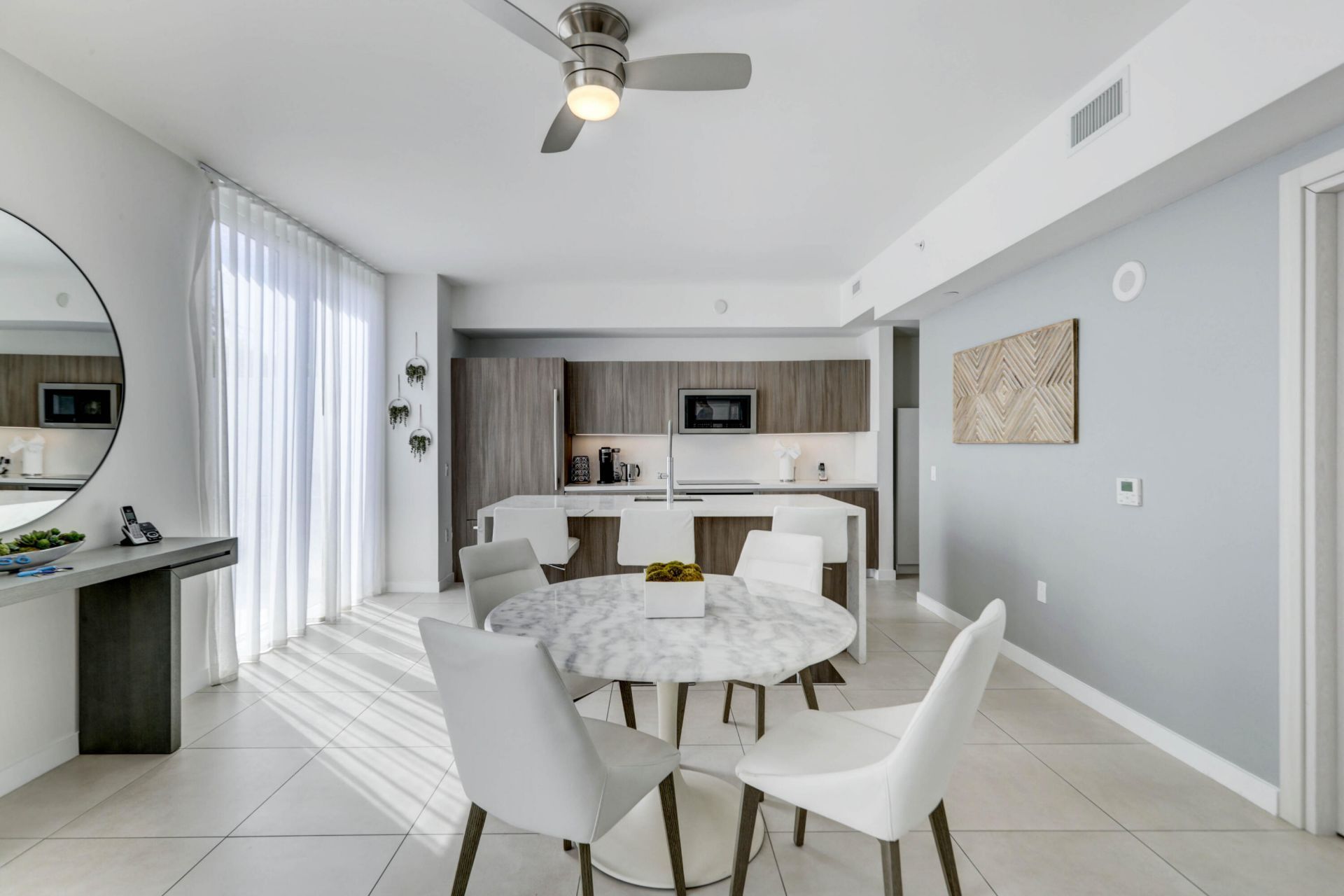 401 N Birch Road, Unit Th3, Fort Lauderdale, FL 33304 Photo