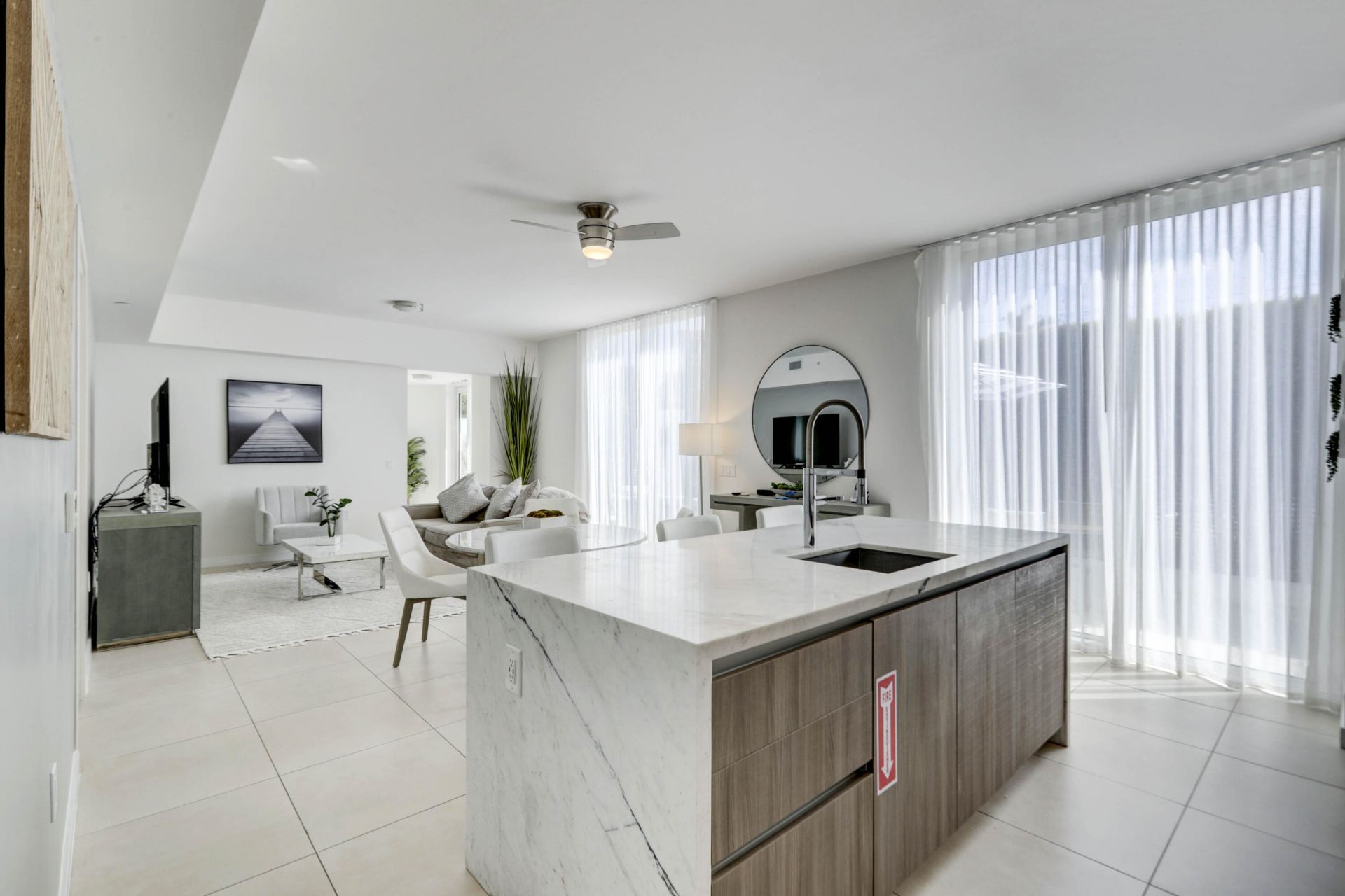 401 N Birch Road, Unit Th3, Fort Lauderdale, FL 33304 Photo