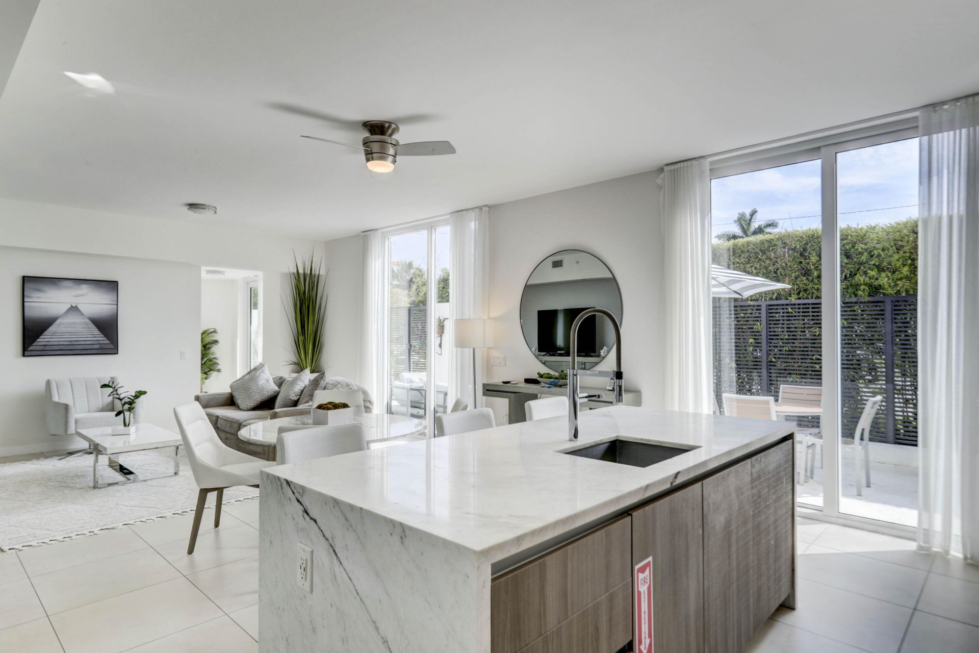 401 N Birch Road, Unit Th3, Fort Lauderdale, FL 33304 Photo