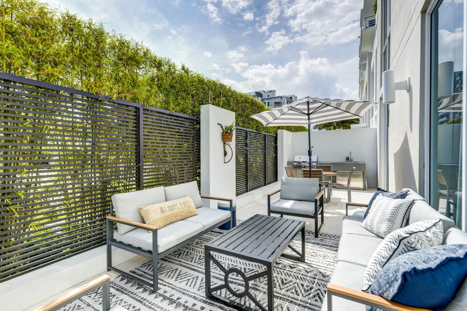 401 N Birch Road, Unit Th3, Fort Lauderdale, FL 33304 Photo