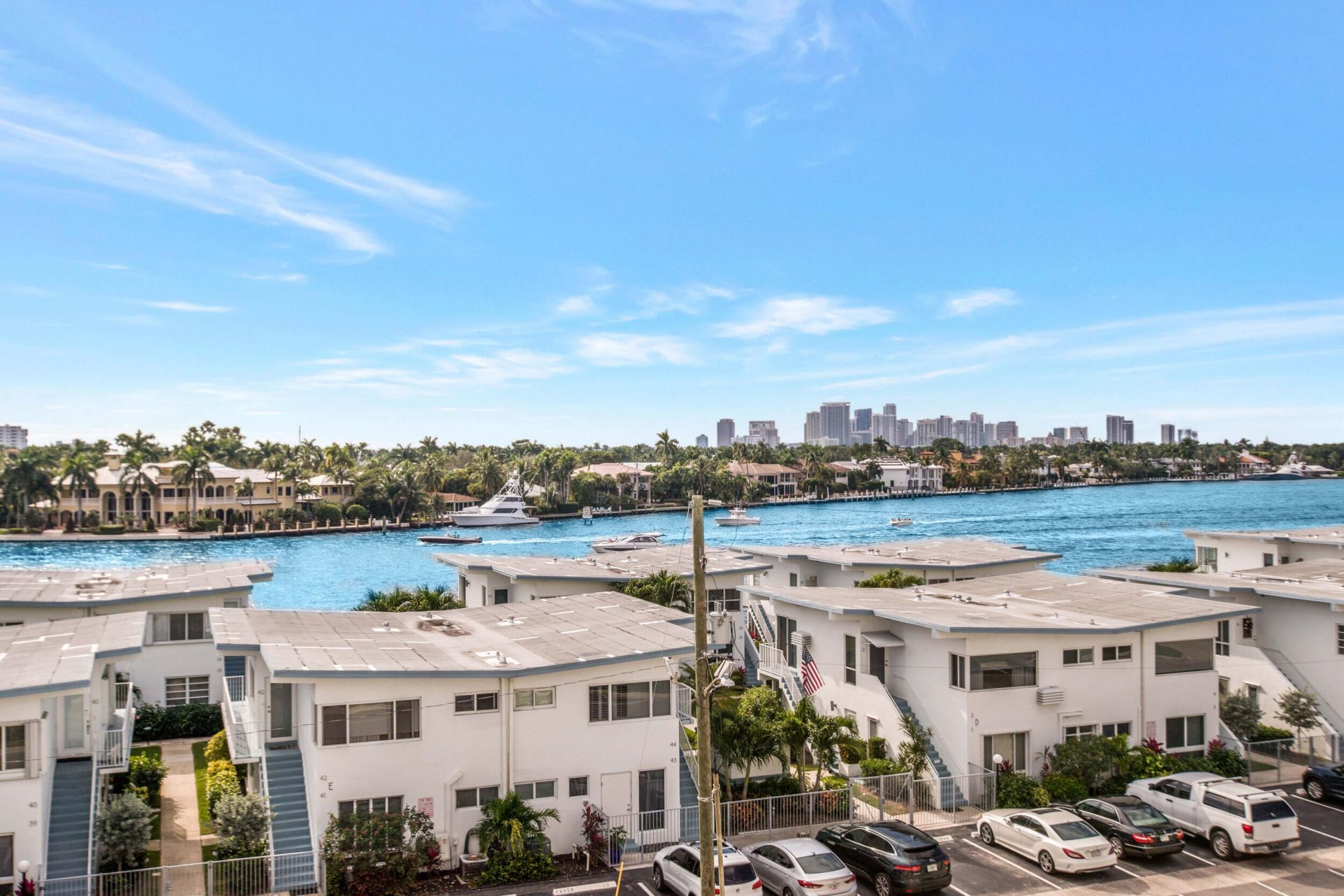 401 N Birch Road, Unit Th3, Fort Lauderdale, FL 33304 Photo