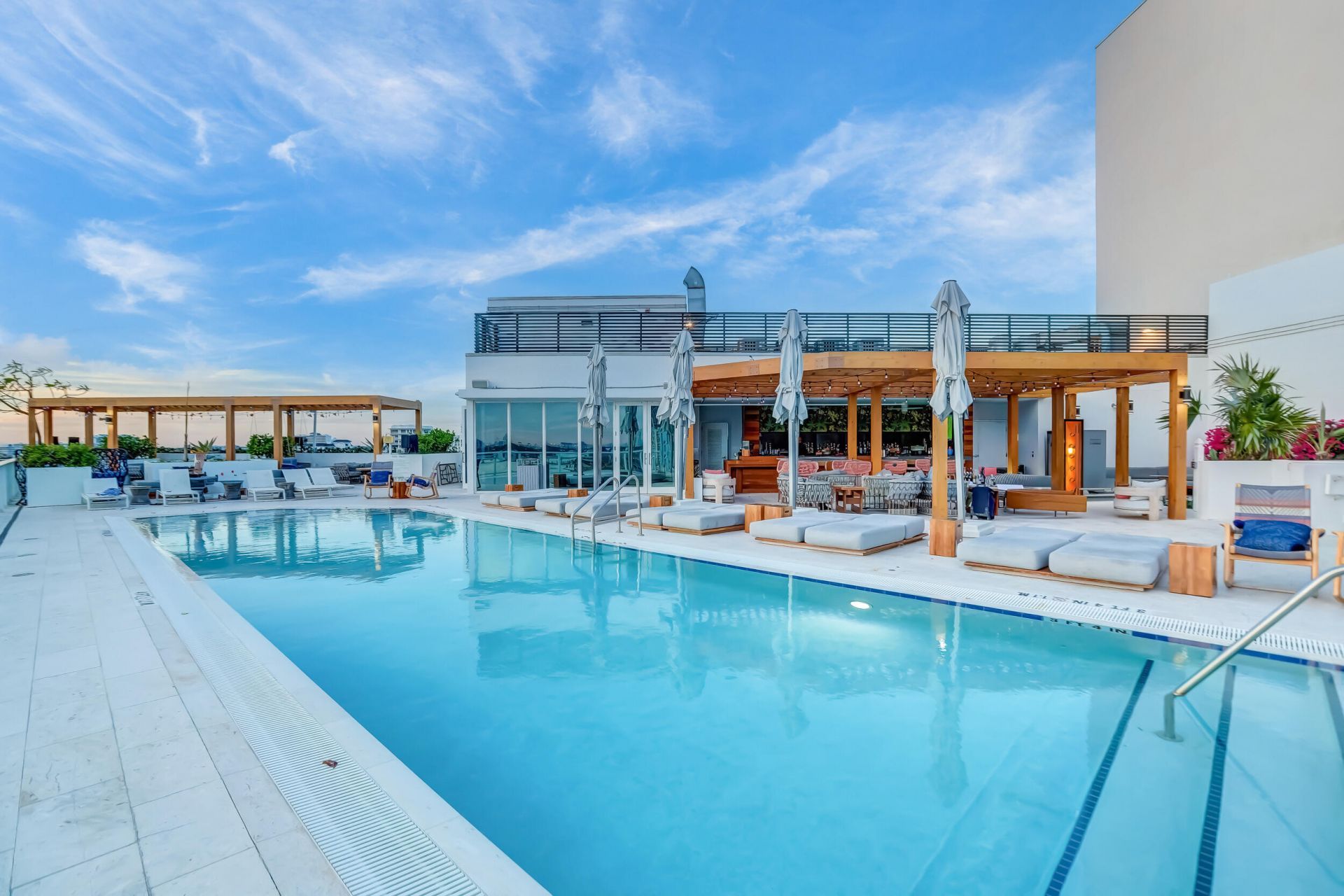 401 N Birch Road, Unit Th3, Fort Lauderdale, FL 33304 Photo