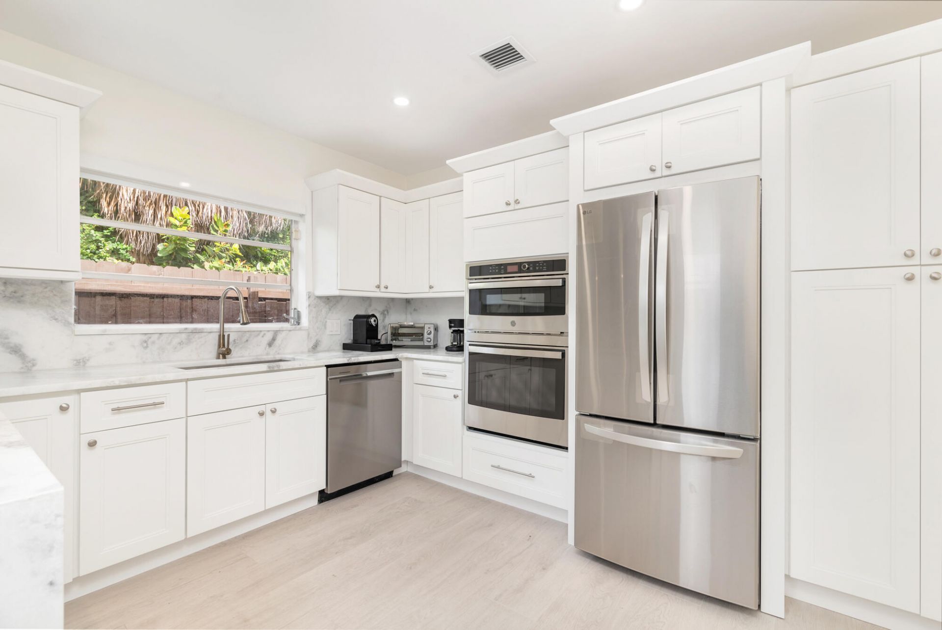 439 28th Street, West Palm Beach, FL 33407 Photo