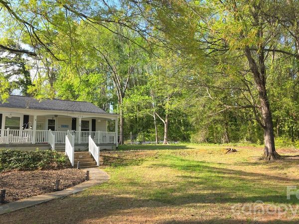 515 N Chapel Street , Landis, NC 28088