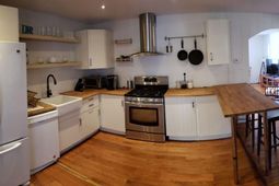 1412 Monitor Street photo 4