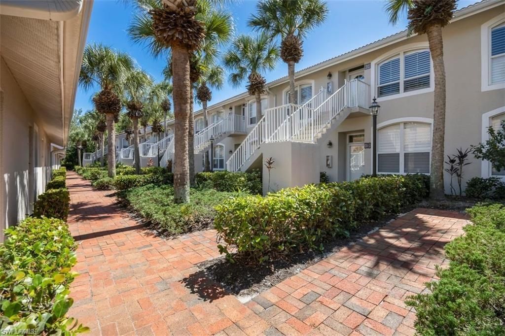 14530 Red Fox Run, Unit 212, Naples, FL 34110 Photo