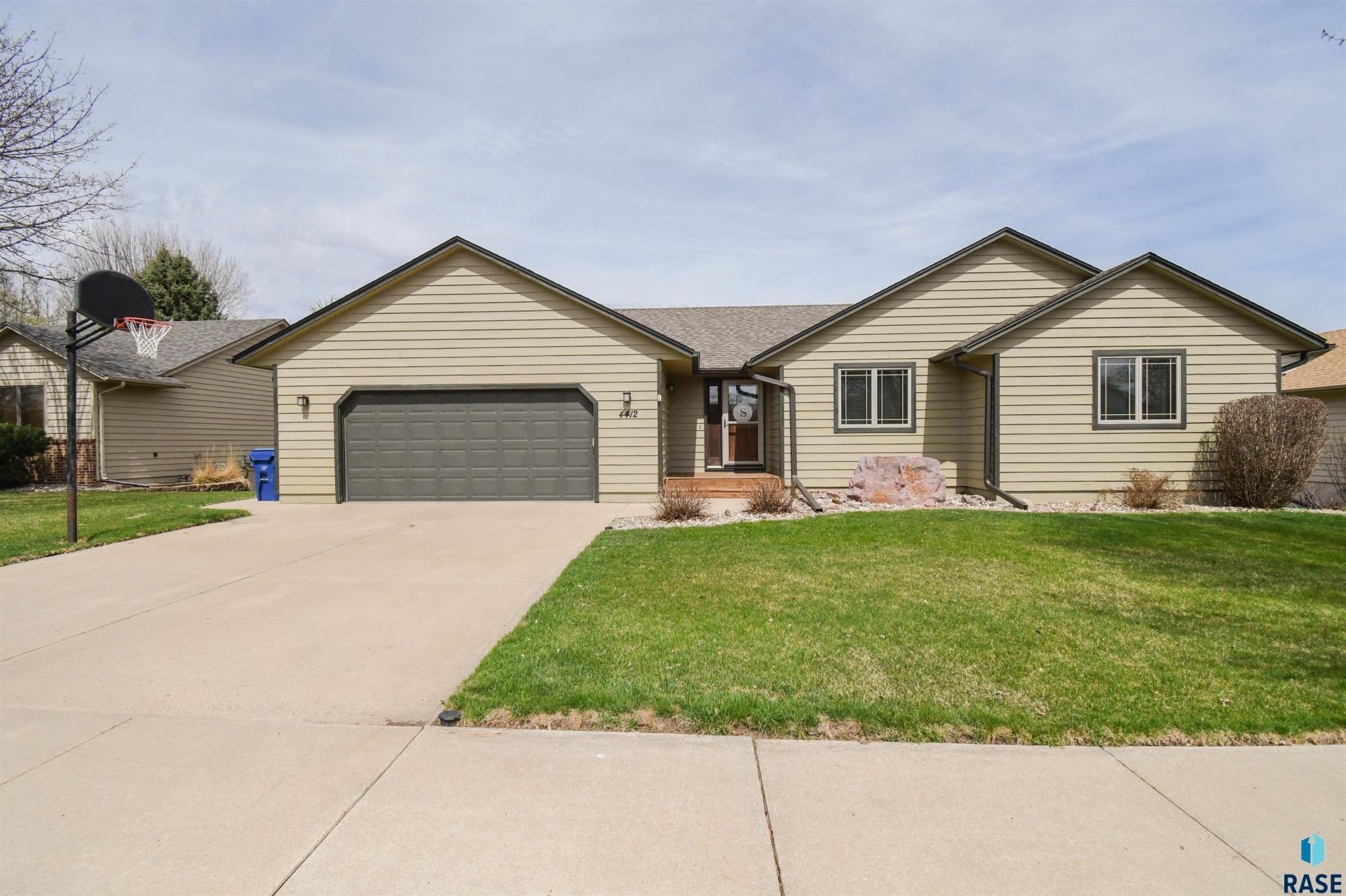 4412 E Scranton St Sioux Falls, SD 57103