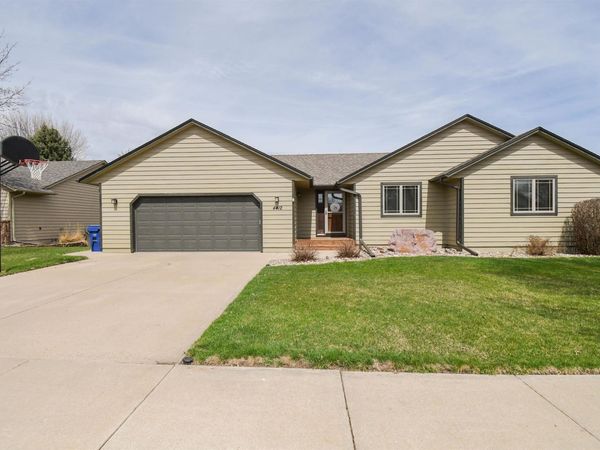 4412 E Scranton St, Sioux Falls, SD 57103