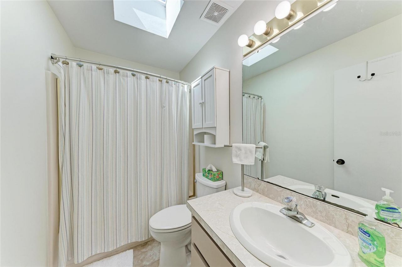 517 Spring Avenue, Anna Maria, FL 34216 Photo