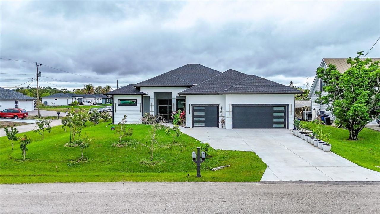 4301 10th Street W, Lehigh Acres, FL 33971 Photo