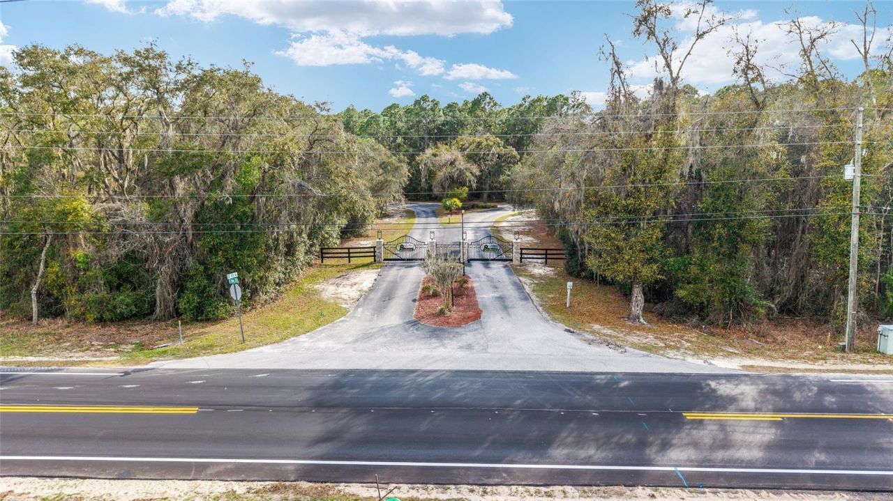 14261 SE 128th Street, Ocklawaha, FL 32179 Photo