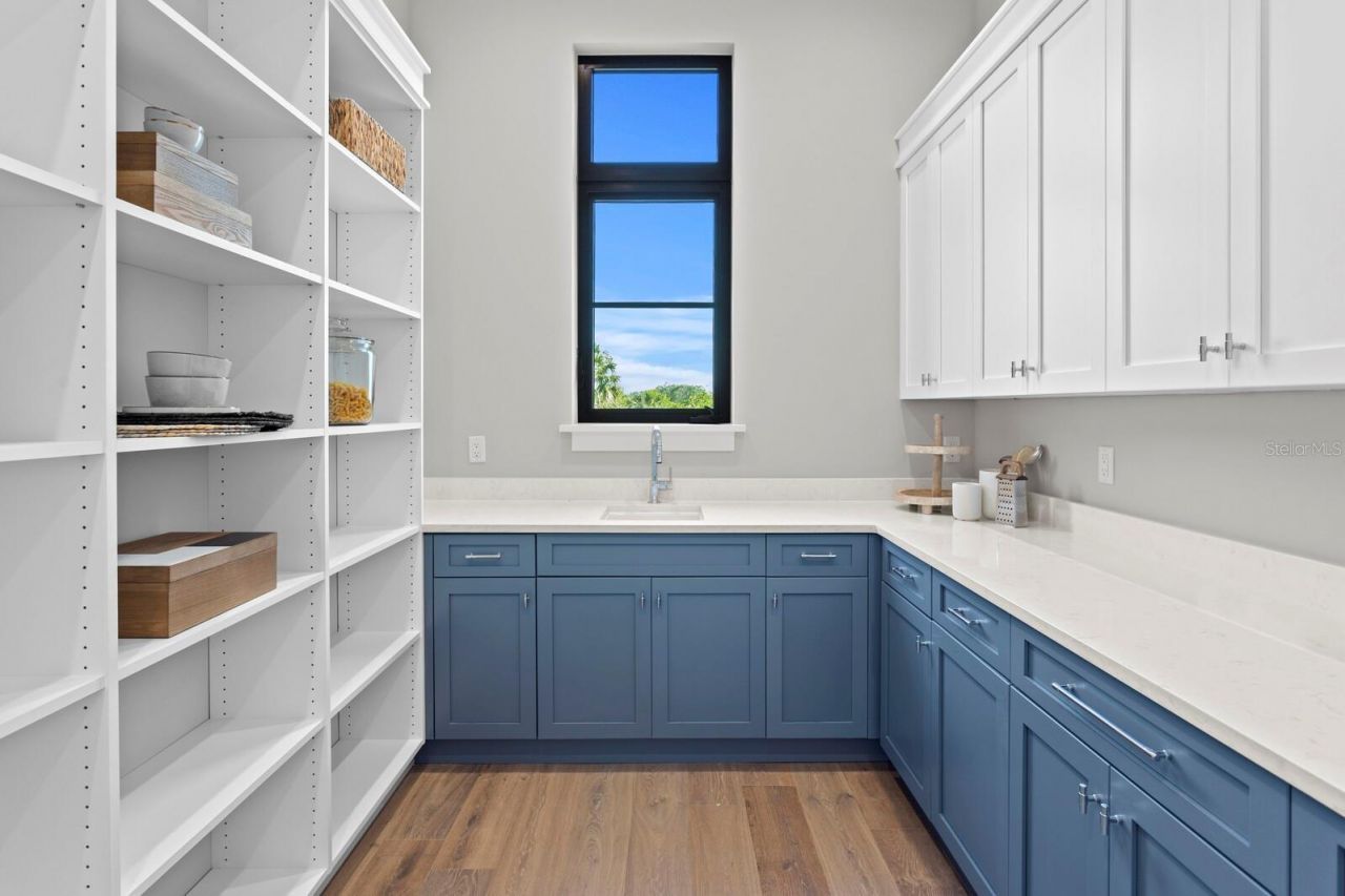 337 Coffee Pot Drive Ne, Saint Petersburg, FL 33704 Photo