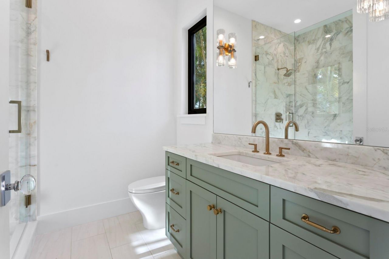 337 Coffee Pot Drive Ne, Saint Petersburg, FL 33704 Photo