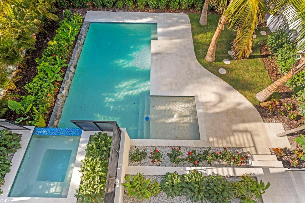 337 Coffee Pot Drive Ne, Saint Petersburg, FL 33704 Photo