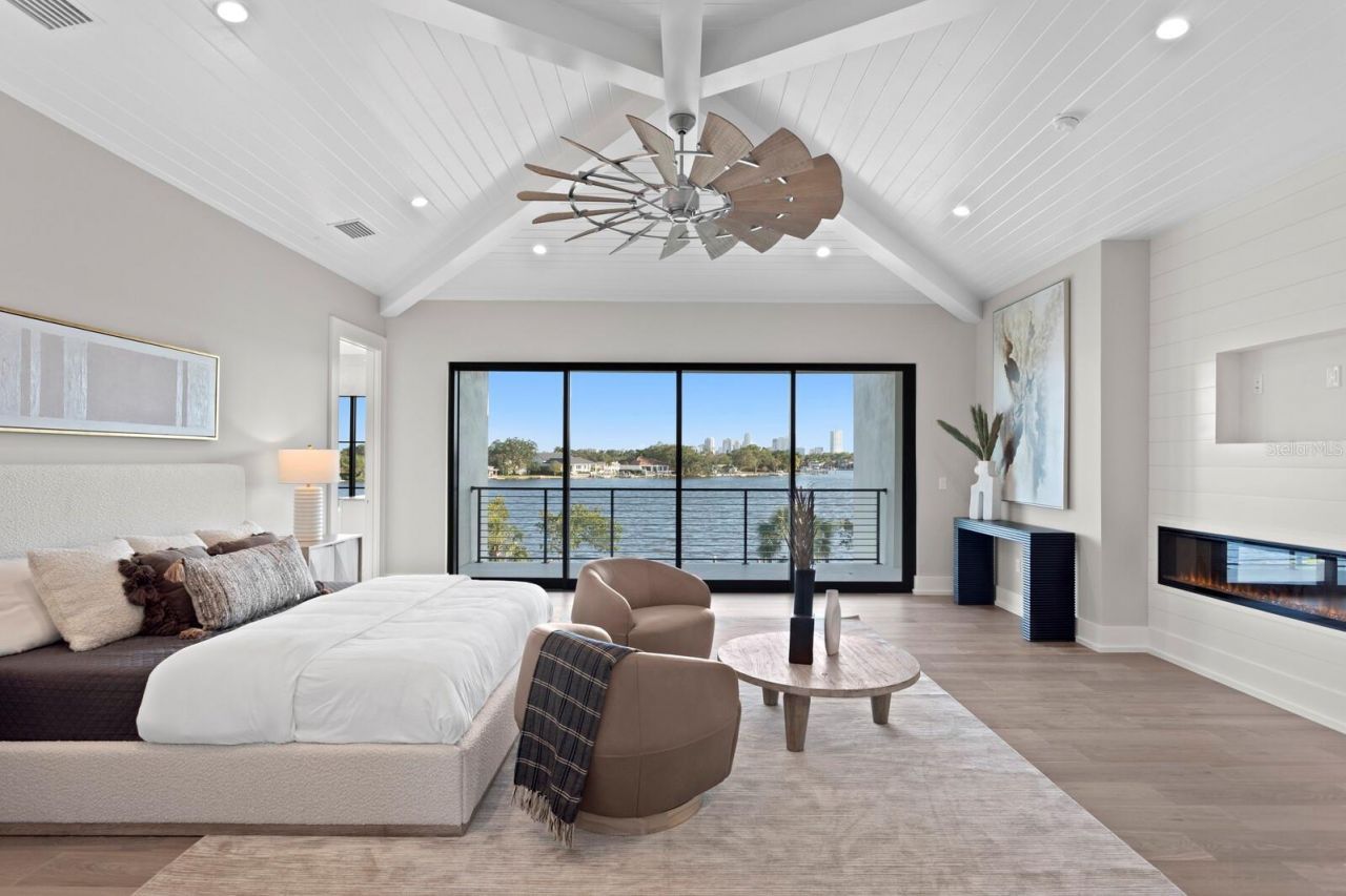 337 Coffee Pot Drive Ne, Saint Petersburg, FL 33704 Photo