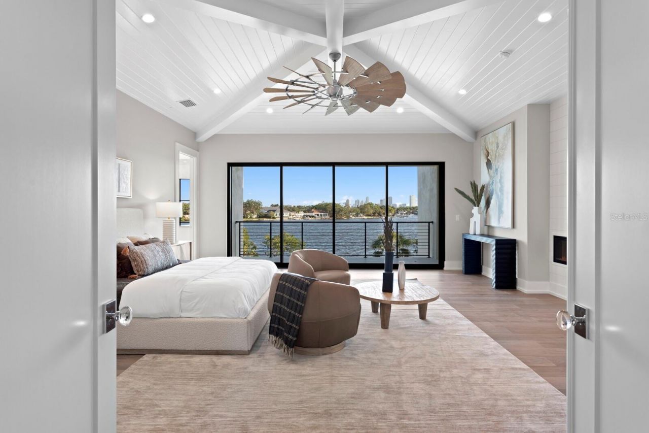 337 Coffee Pot Drive Ne, Saint Petersburg, FL 33704 Photo