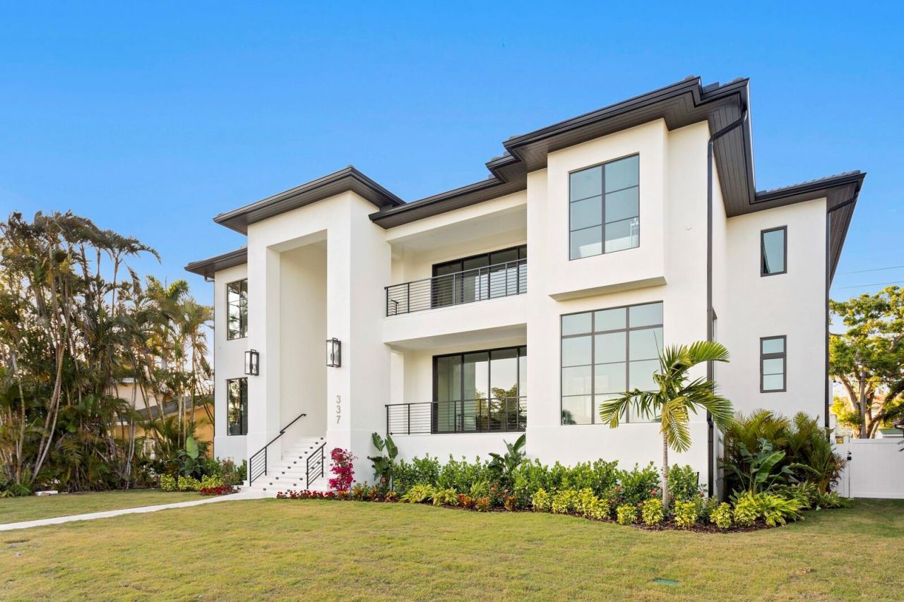 337 Coffee Pot Drive Ne, Saint Petersburg, FL 33704 Photo