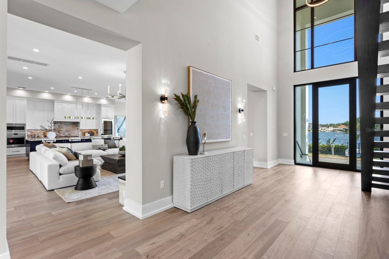 337 Coffee Pot Drive Ne, Saint Petersburg, FL 33704 Photo