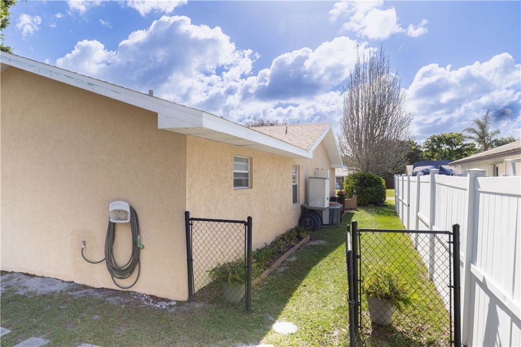 316 19th Avenue, Vero Beach, FL 32962 Photo