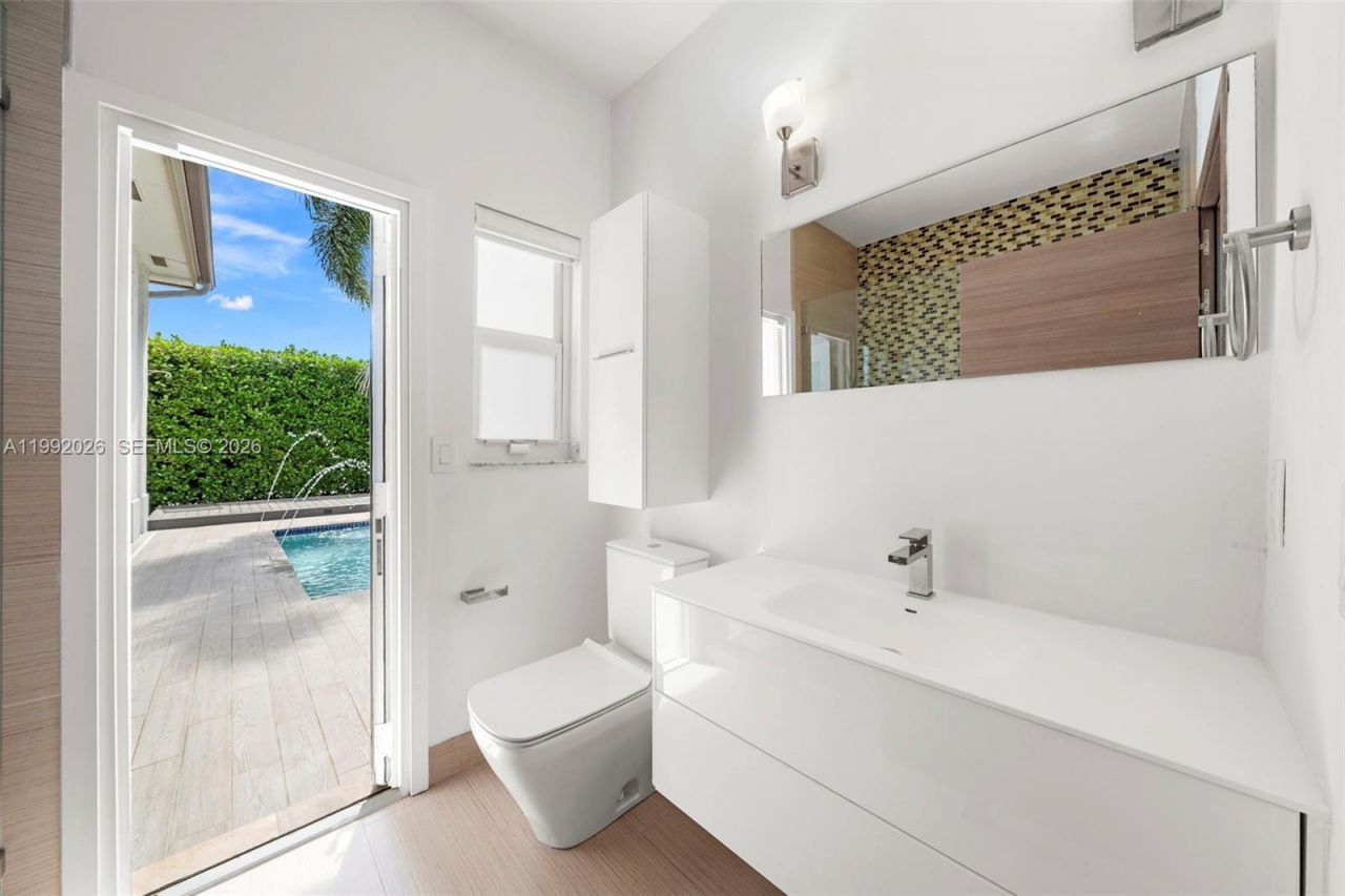 15501 SW 77th Ave , Palmetto Bay, FL 33157 Photo