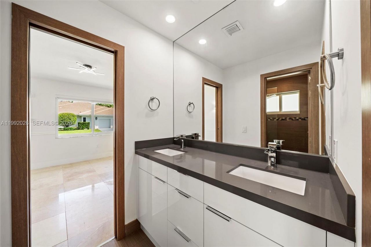 15501 SW 77th Ave , Palmetto Bay, FL 33157 Photo