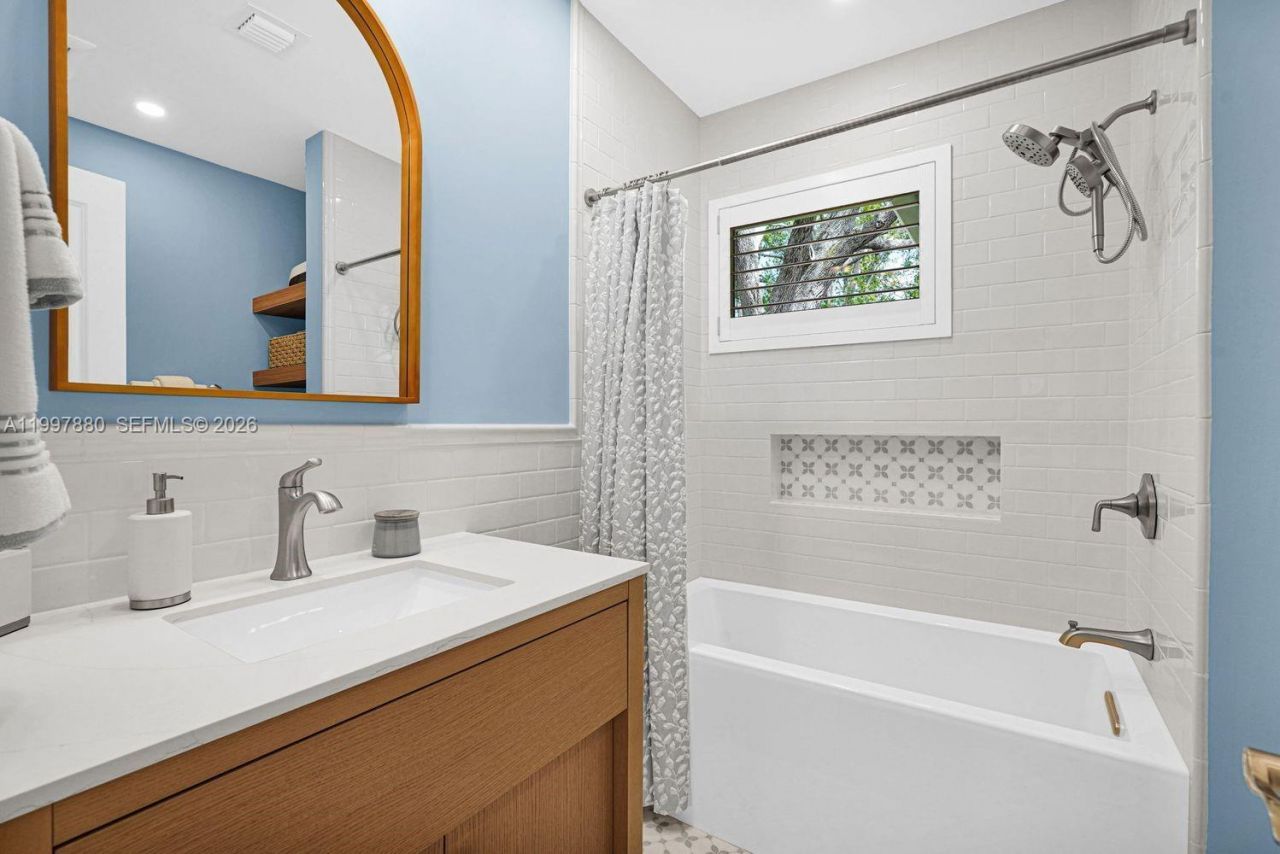 8300 SW 158th St, Palmetto Bay, FL 33157 Photo