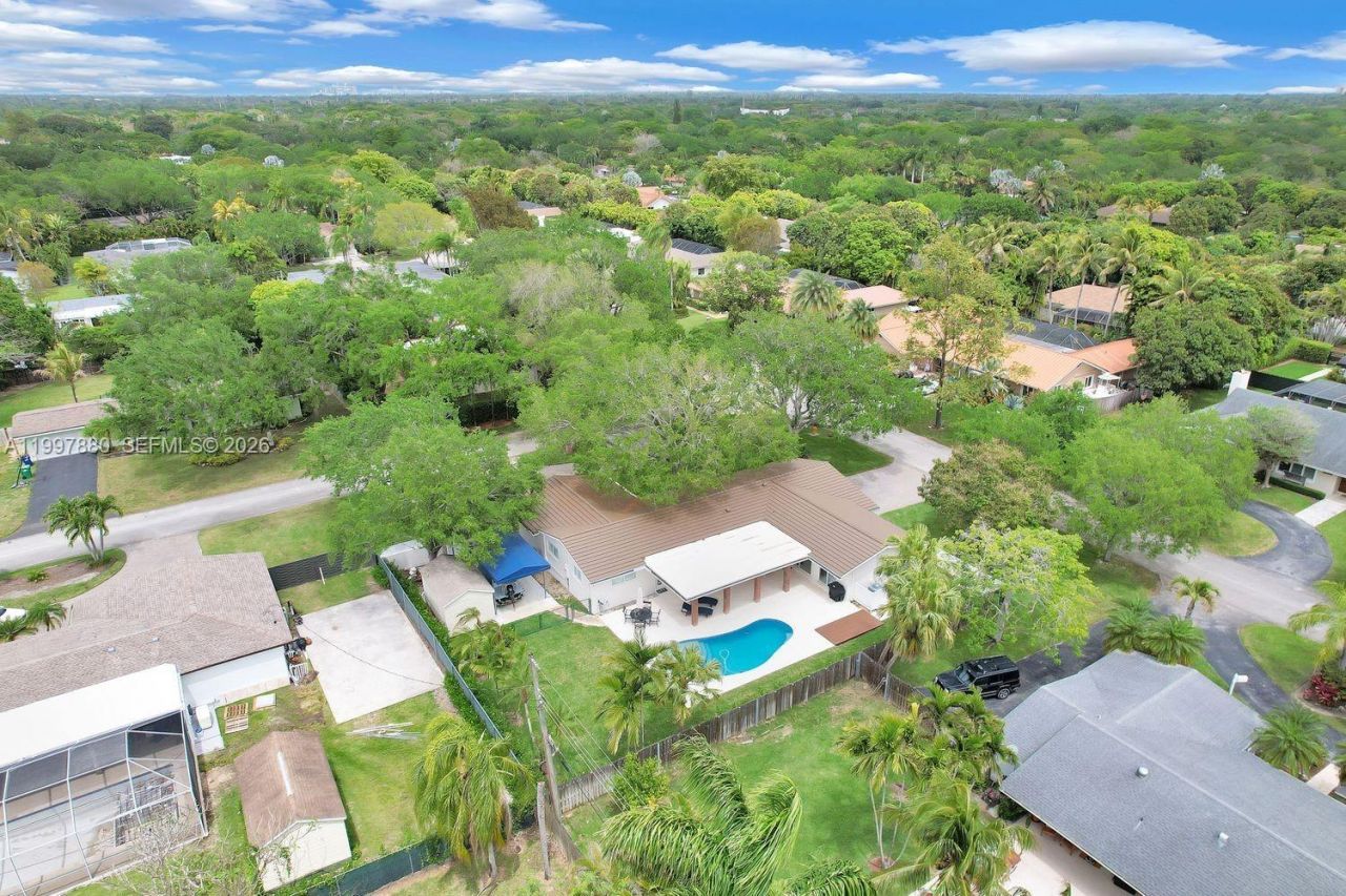 8300 SW 158th St, Palmetto Bay, FL 33157 Photo