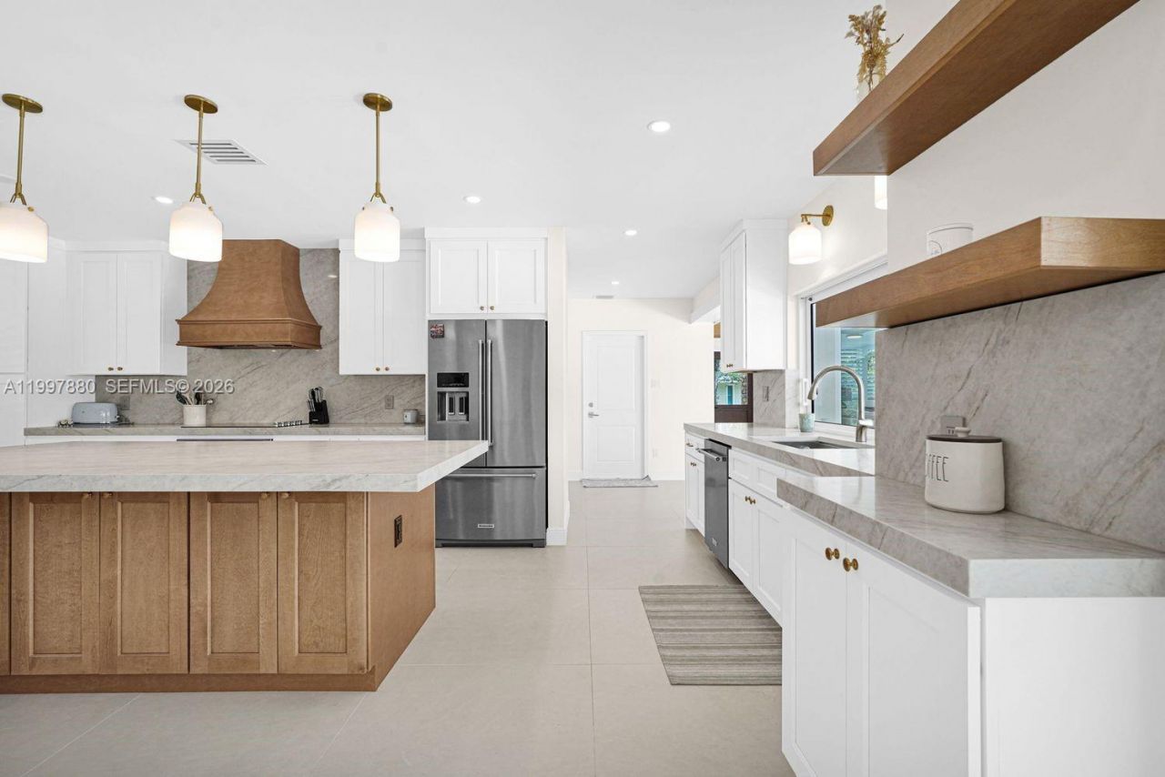 8300 SW 158th St, Palmetto Bay, FL 33157 Photo