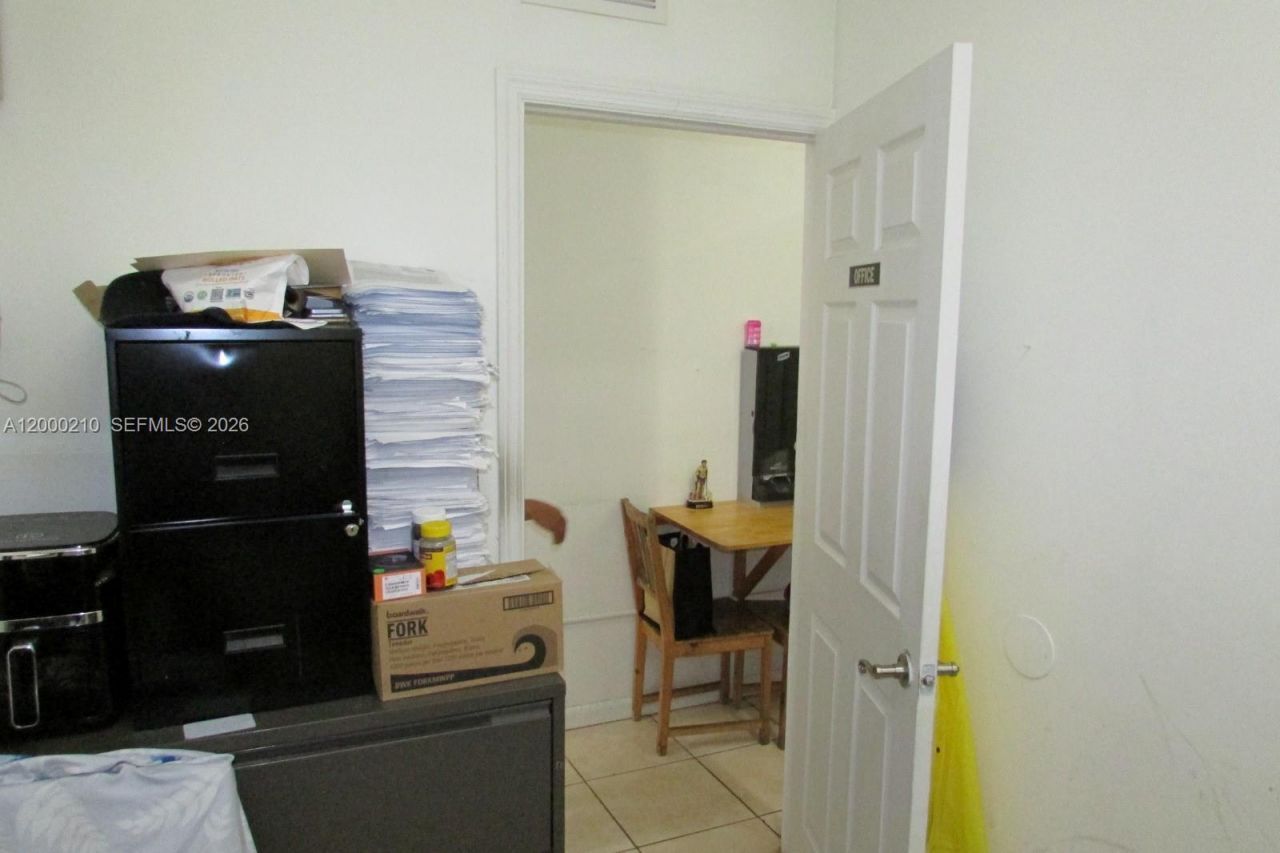 4330 SW 8th St, Coral Gables, FL 33134 Photo