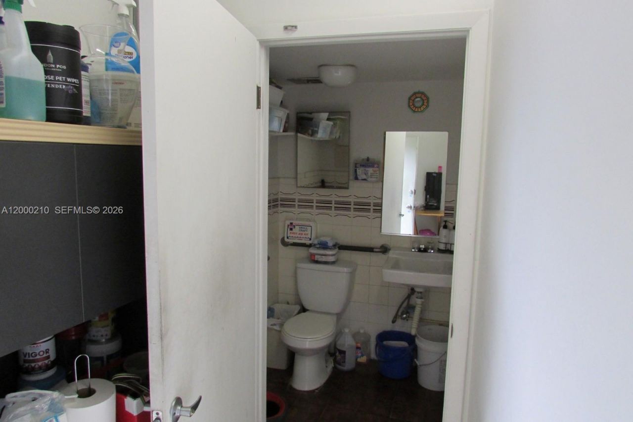 4330 SW 8th St, Coral Gables, FL 33134 Photo