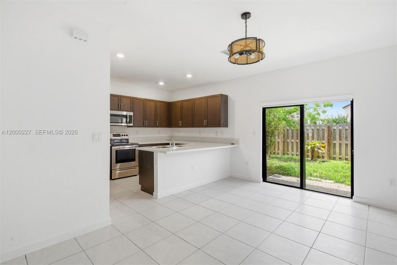 11833 SW 245th Ter, Homestead, FL 33032 Photo
