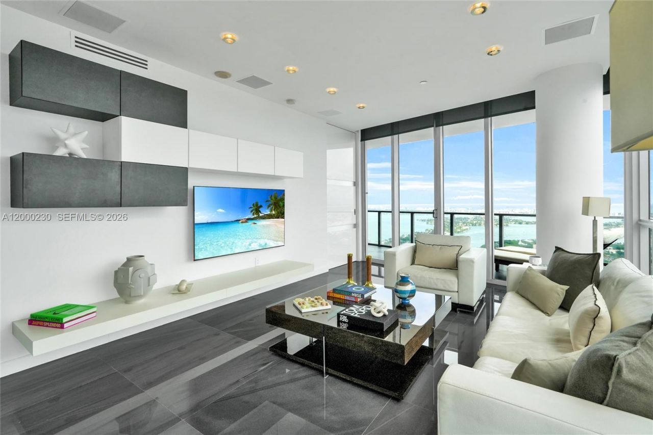 1100 Biscayne Blvd, Unit 6001, Miami, FL 33132 Photo