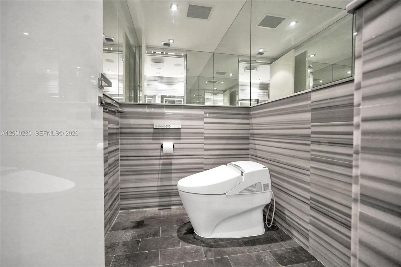 1100 Biscayne Blvd, Unit 6001, Miami, FL 33132 Photo