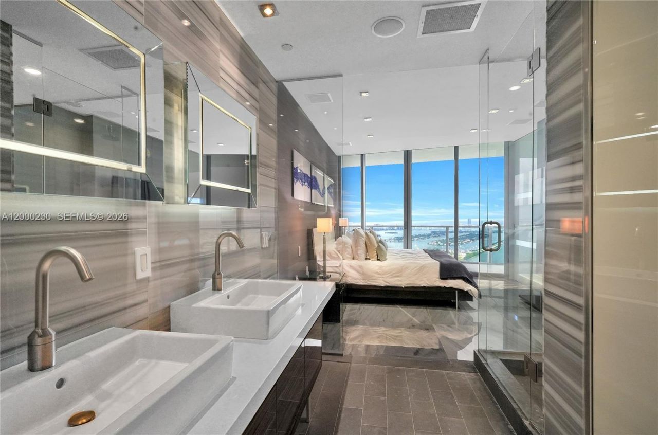 1100 Biscayne Blvd, Unit 6001, Miami, FL 33132 Photo