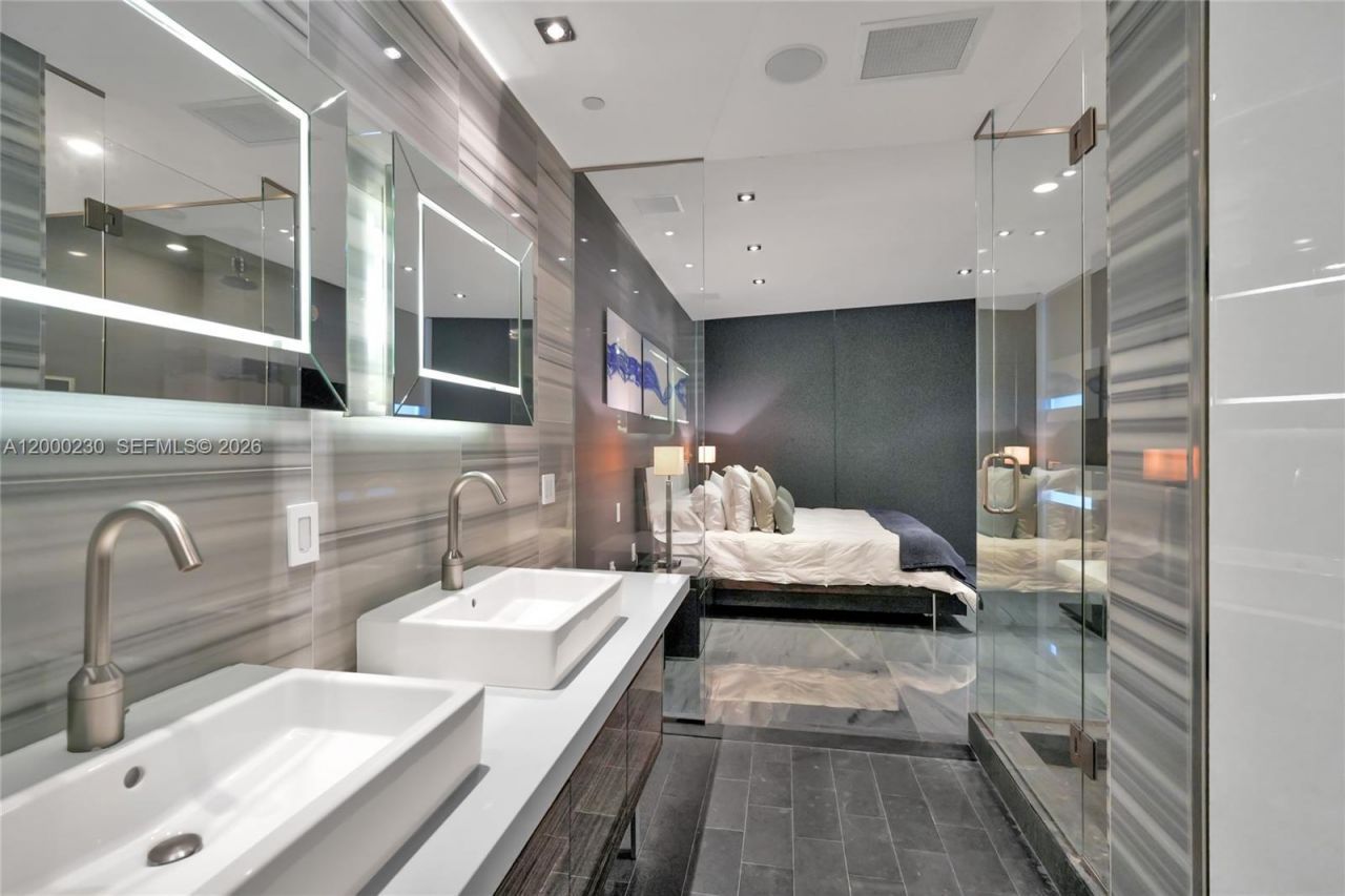 1100 Biscayne Blvd, Unit 6001, Miami, FL 33132 Photo