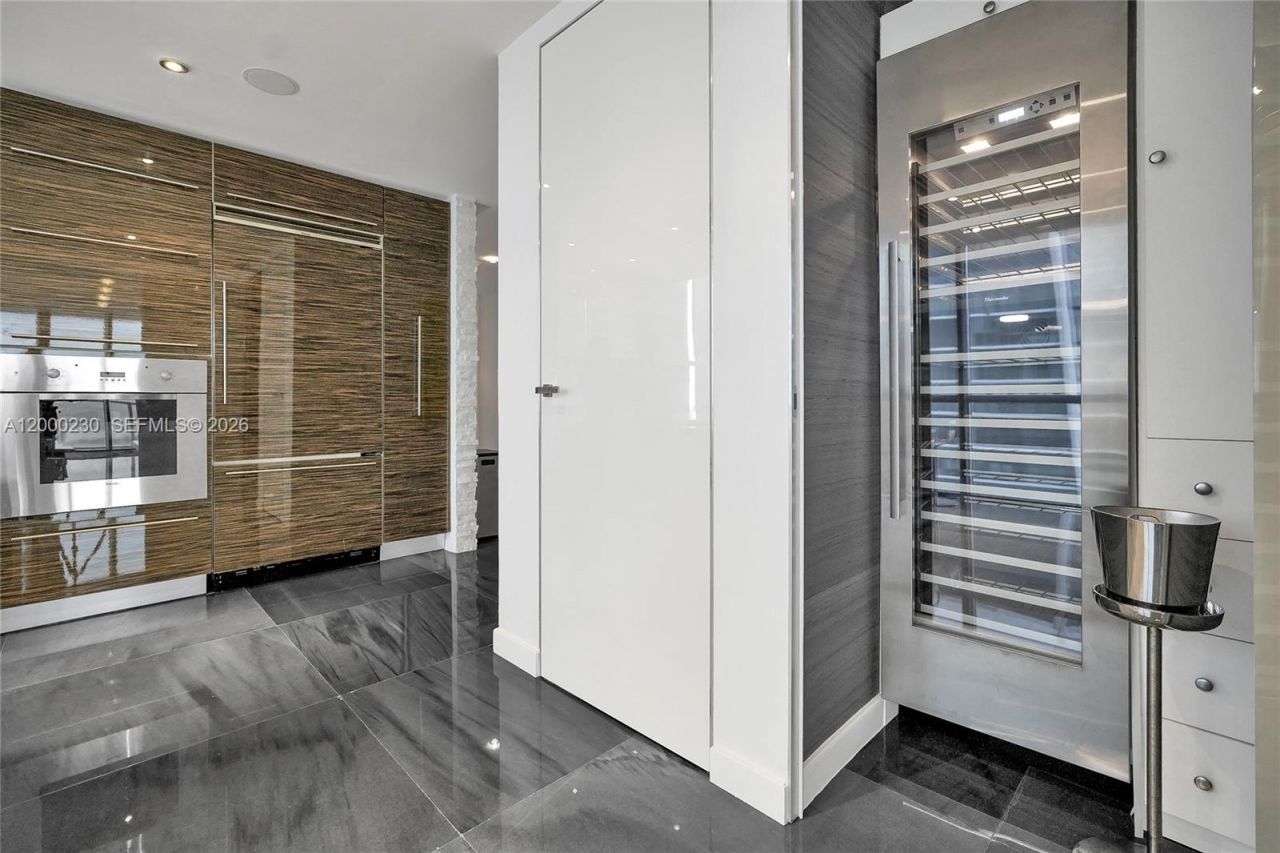 1100 Biscayne Blvd, Unit 6001, Miami, FL 33132 Photo