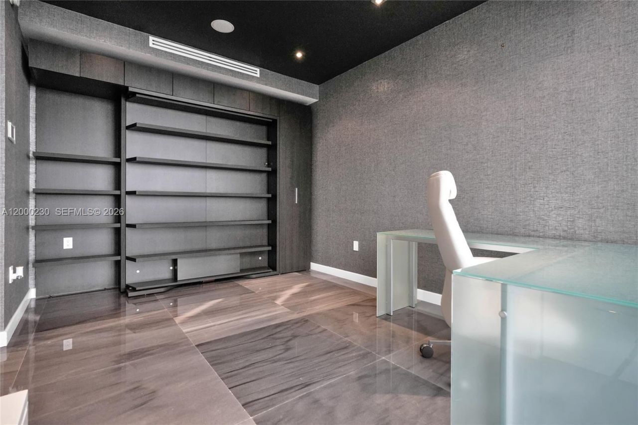 1100 Biscayne Blvd, Unit 6001, Miami, FL 33132 Photo