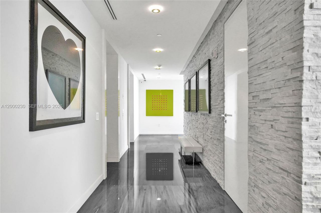 1100 Biscayne Blvd, Unit 6001, Miami, FL 33132 Photo